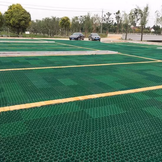 Recicle a grade porosa plástica da grama do cascalho dos pavers do favo de mel do HDPE